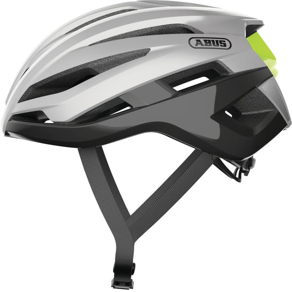 Capacete Abus, StormChaser brilha prateado