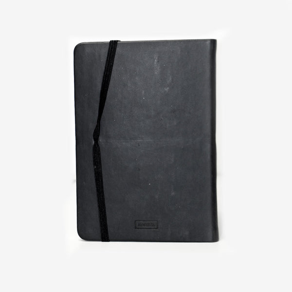 Caderno Pequeno de Grade Preta